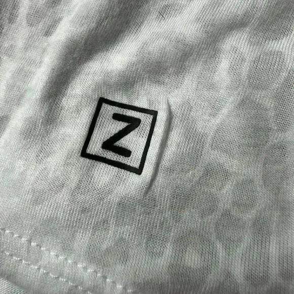 Z by ZELLA WHITE BURNOUT LEOPARD PRINT LOOSE FIT COTTON BLEND TANK SIZE LARGE - Picture 9 of 9